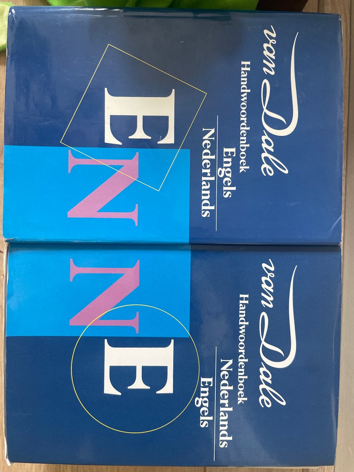 Van Dale Handwoordenboek Engels-Nederlands/Nederlands-Engels, Ophalen of Verzenden, Zo goed als nieuw, Non-fictie