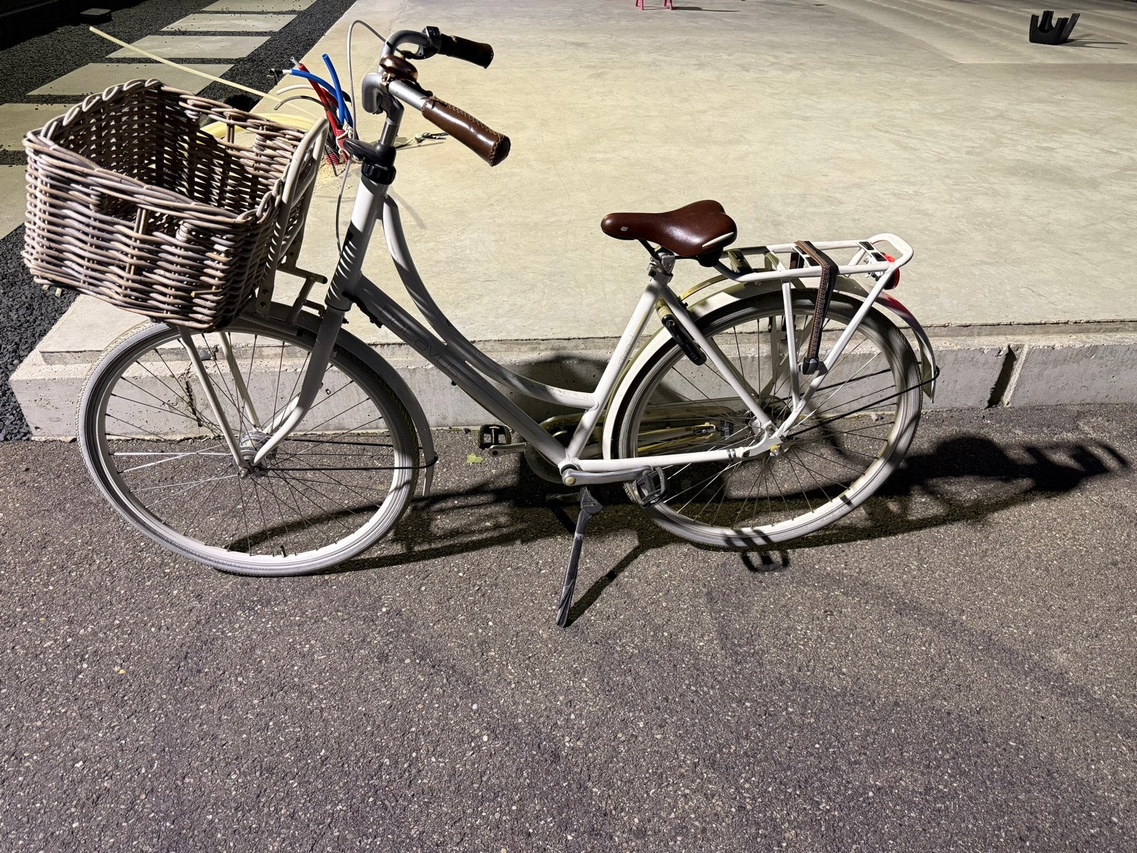 Damesfiets 53 inch met stuurslot, 3 versnellingen en verlich, Versnellingen, Ophalen, Overige merken, 53 tot 56 cm