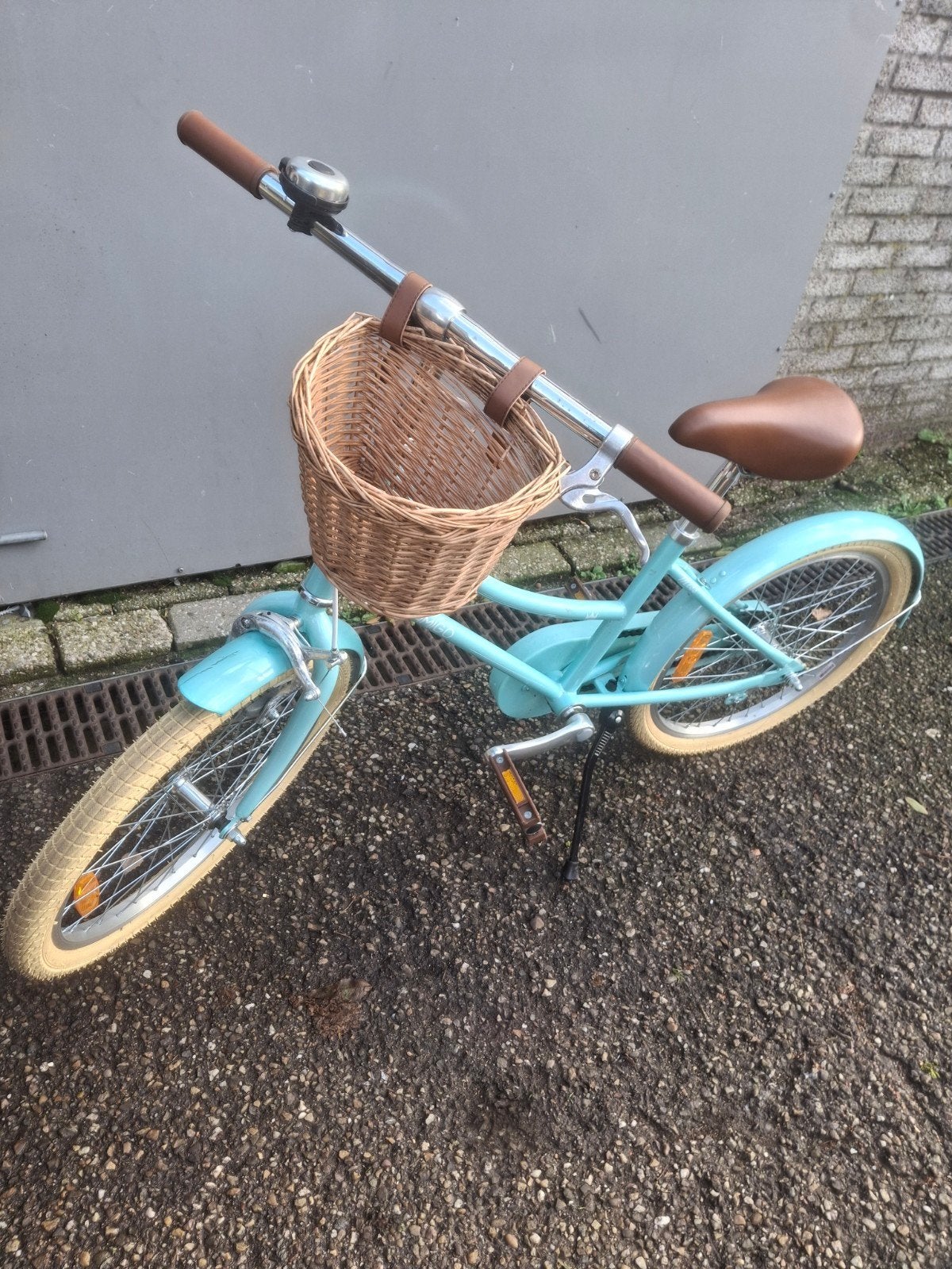 Amigo 20 inch meisjesfiets met mandje, Fietsen en Brommers, Ophalen, Gebruikt, ., Handrem
