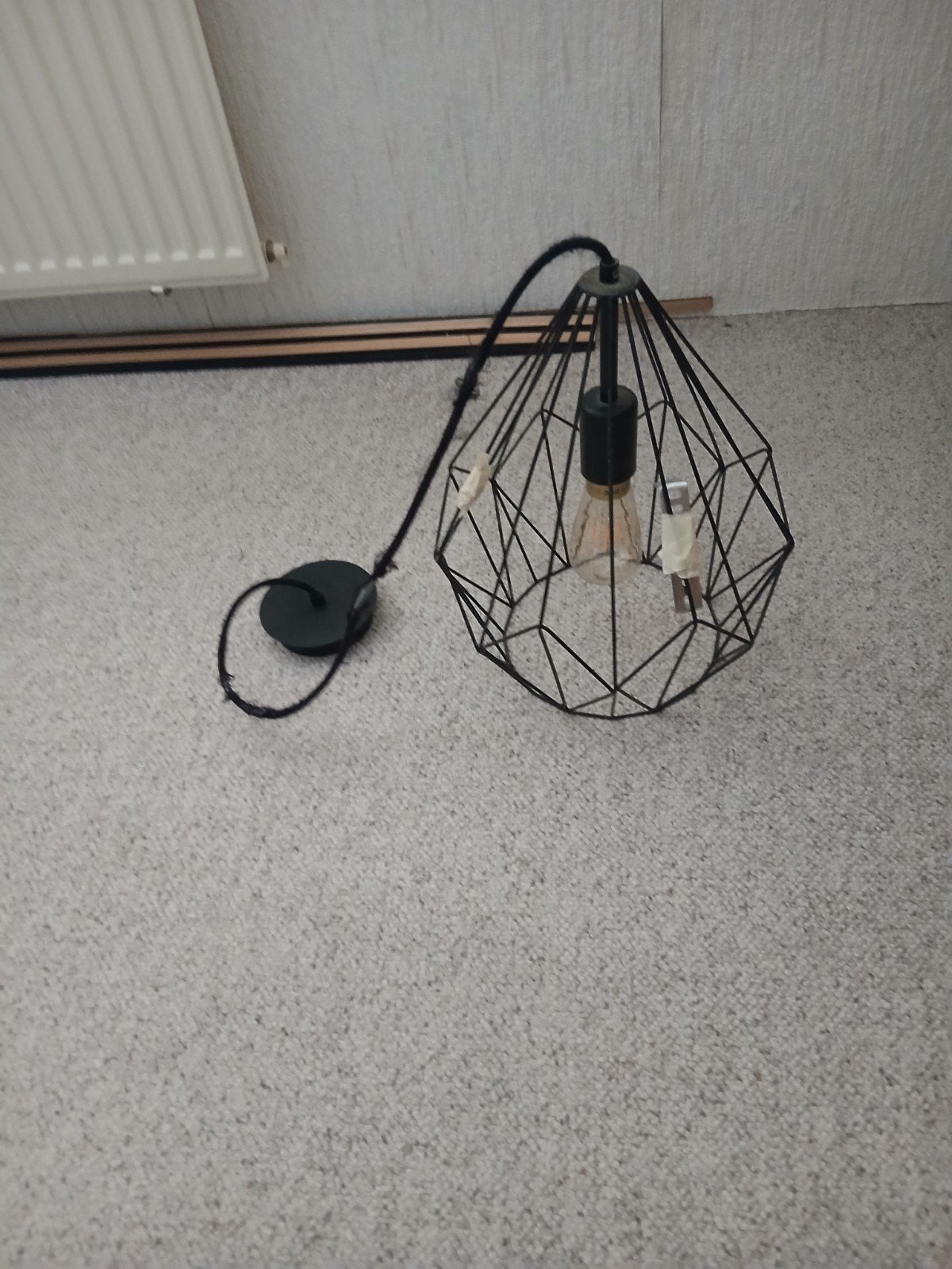 Zwarte draadlamp - industrieel design, Huis en Inrichting, Ophalen, Gebruikt, Metaal, Industrieel