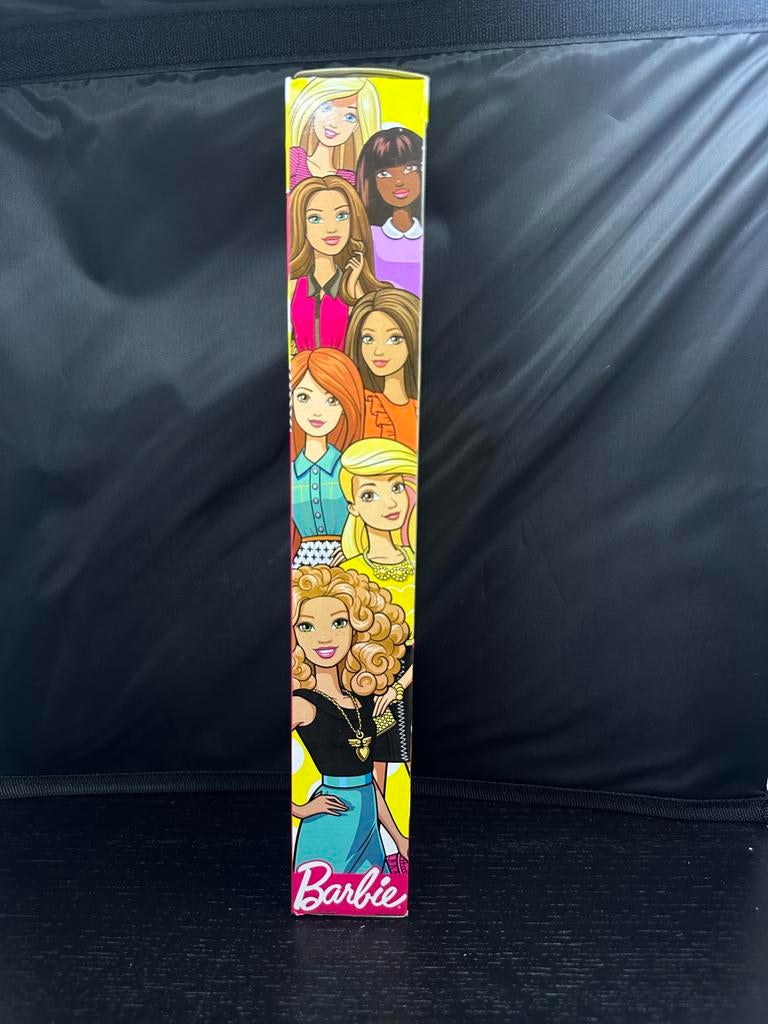 Barbie pop met Gele Jurk - Nieuw in Doos, Barbie, Z, Nieuw, Ophalen of Verzenden