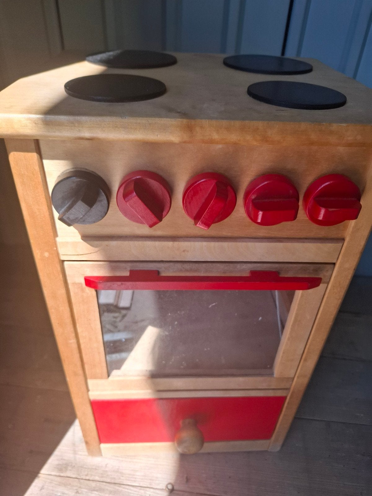 Gratis Houten speelkeuken met oven en kookplaten, Ophalen of Verzenden, Gebruikt, Hout, Speelkeuken