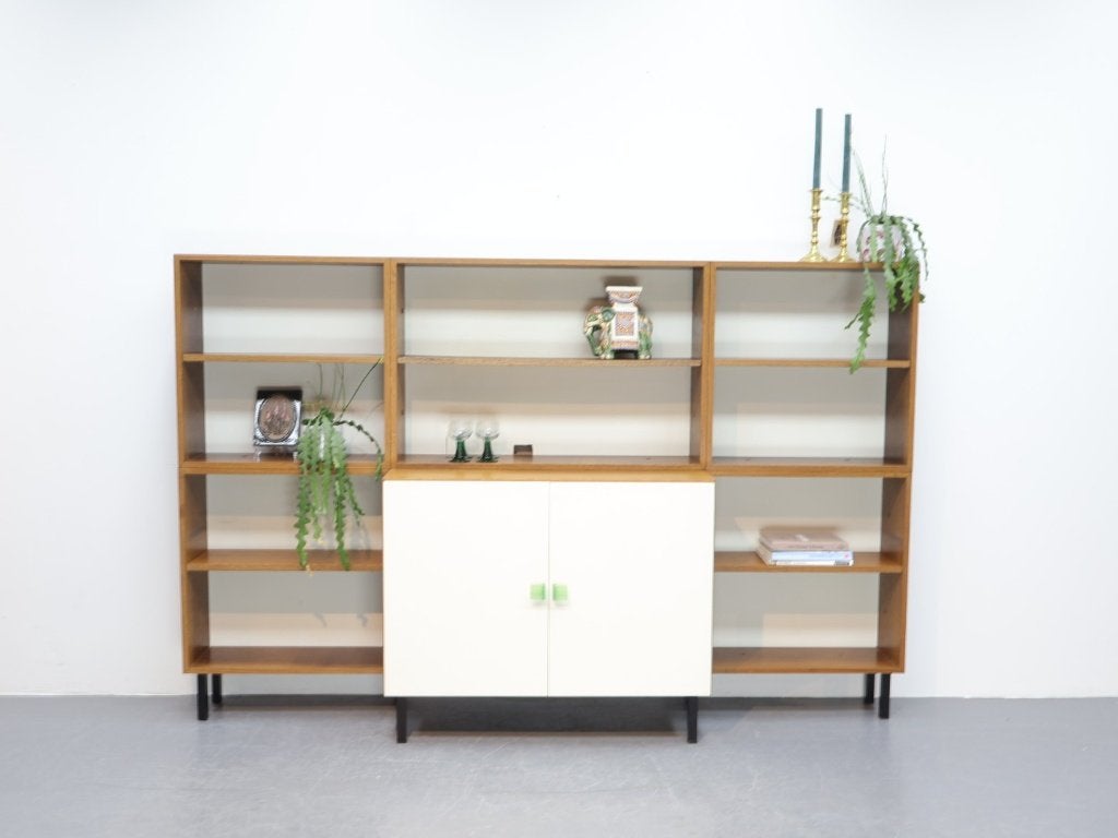 Vintage wandmeubel / boekenkast / wengé / Jaren `70, Ophalen, 100 tot 150 cm, X, 25 tot 50 cm