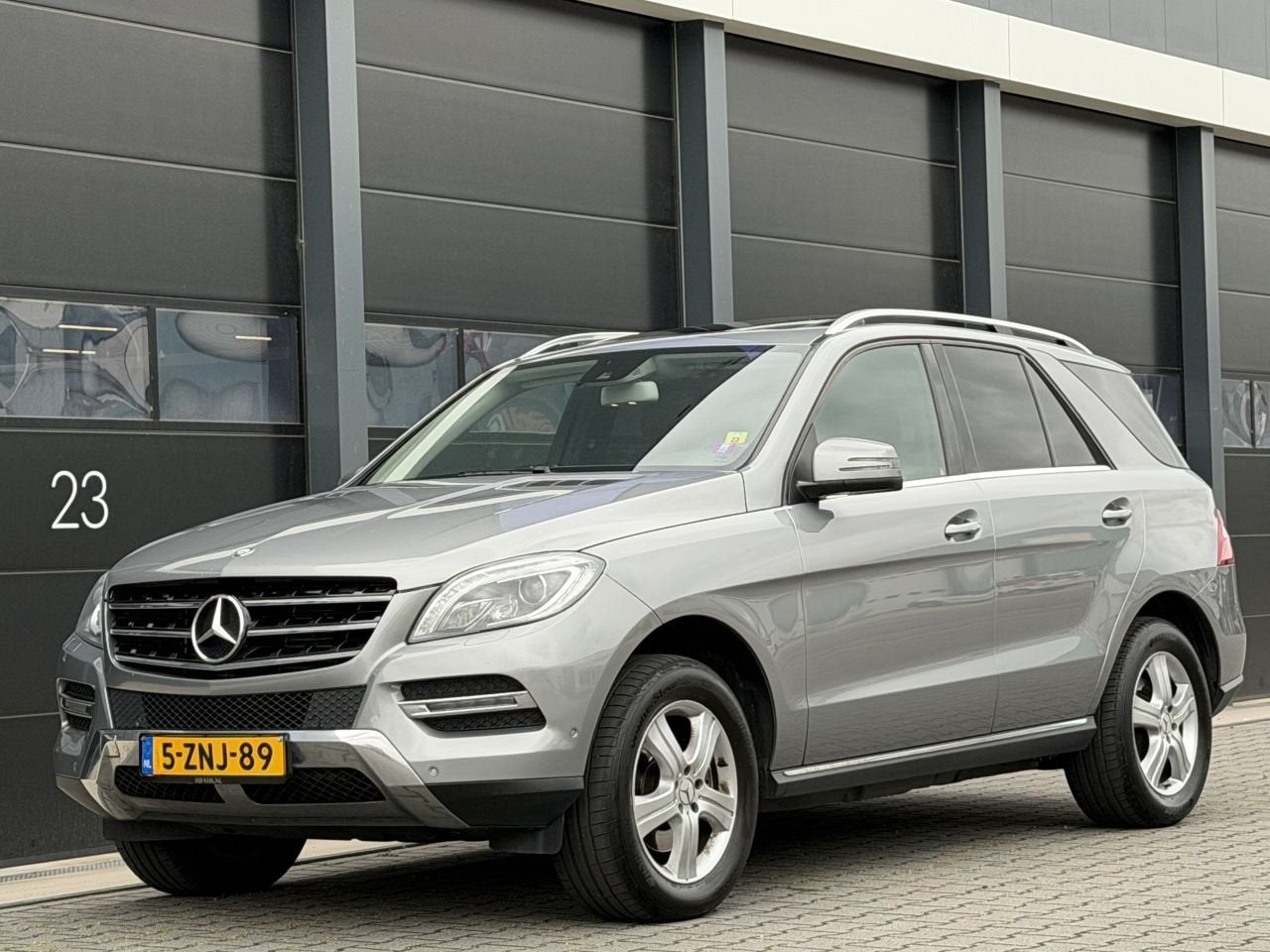 Mercedes-Benz M-Klasse 350 BlueTEC Dak 4MATIC EURO-6, Auto's, Mercedes-Benz, Automaat, Euro 6, 255 €/maand, 285 pk