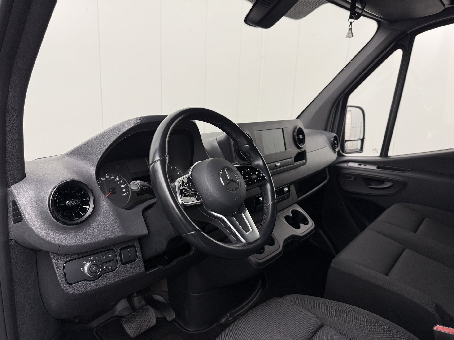 Mercedes-Benz Sprinter 319CDI 3.0V6 Automaat L2H2 Exclusive, Automaat, Multifunctioneel stuurwiel, Gebruikt, Euro 6