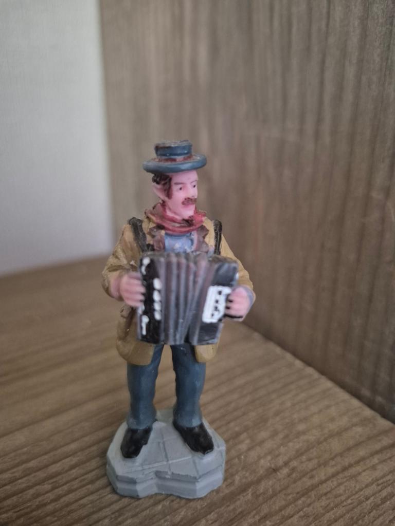 Lemax figuur 13 kerstdorp kersthuisjes, Ophalen of Verzenden, Zo goed als nieuw
