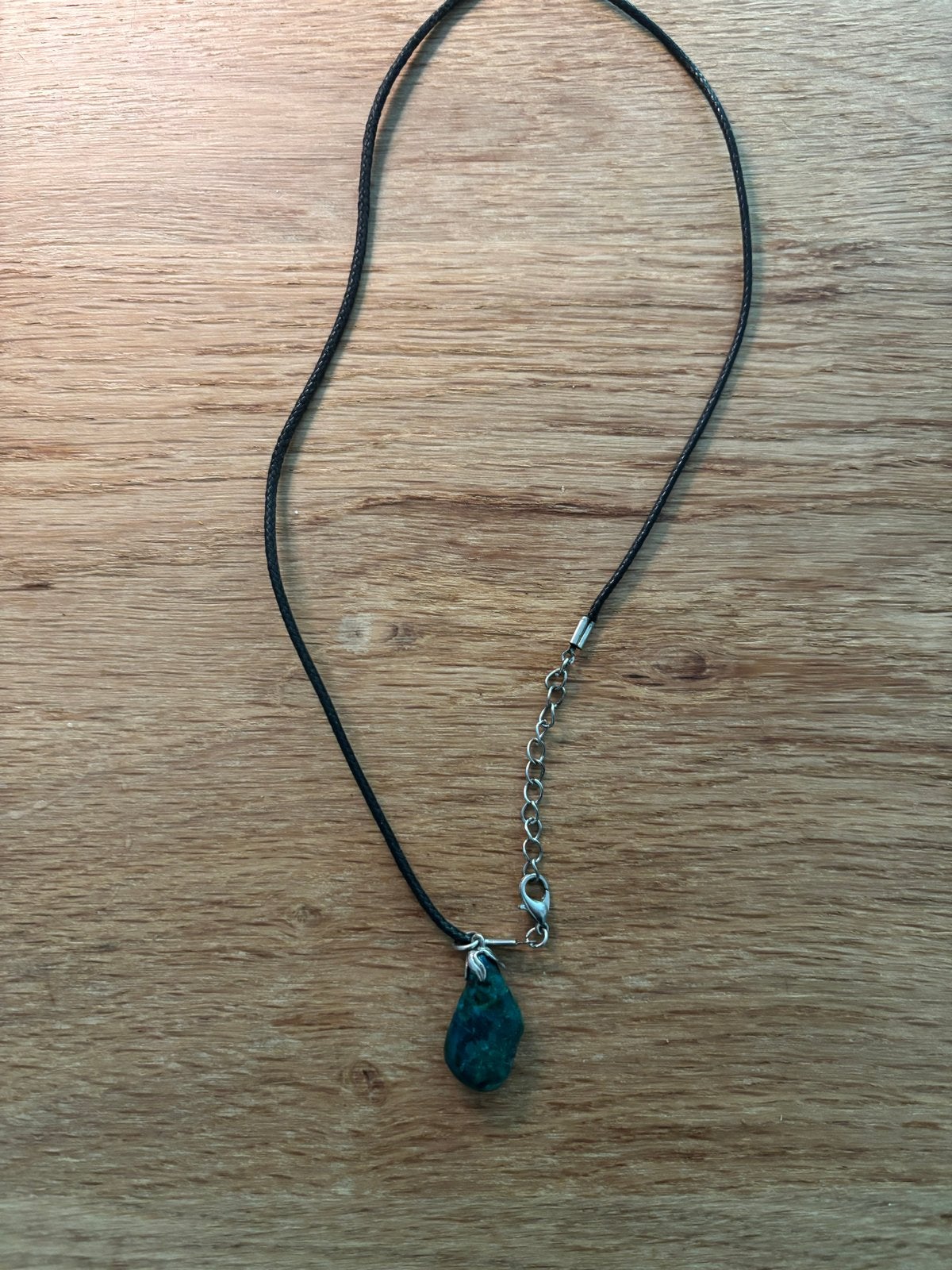 Heliotroop of Dioptase steen met hanger, Met hanger, Nieuw, Ophalen of Verzenden, Steen of Mineraal