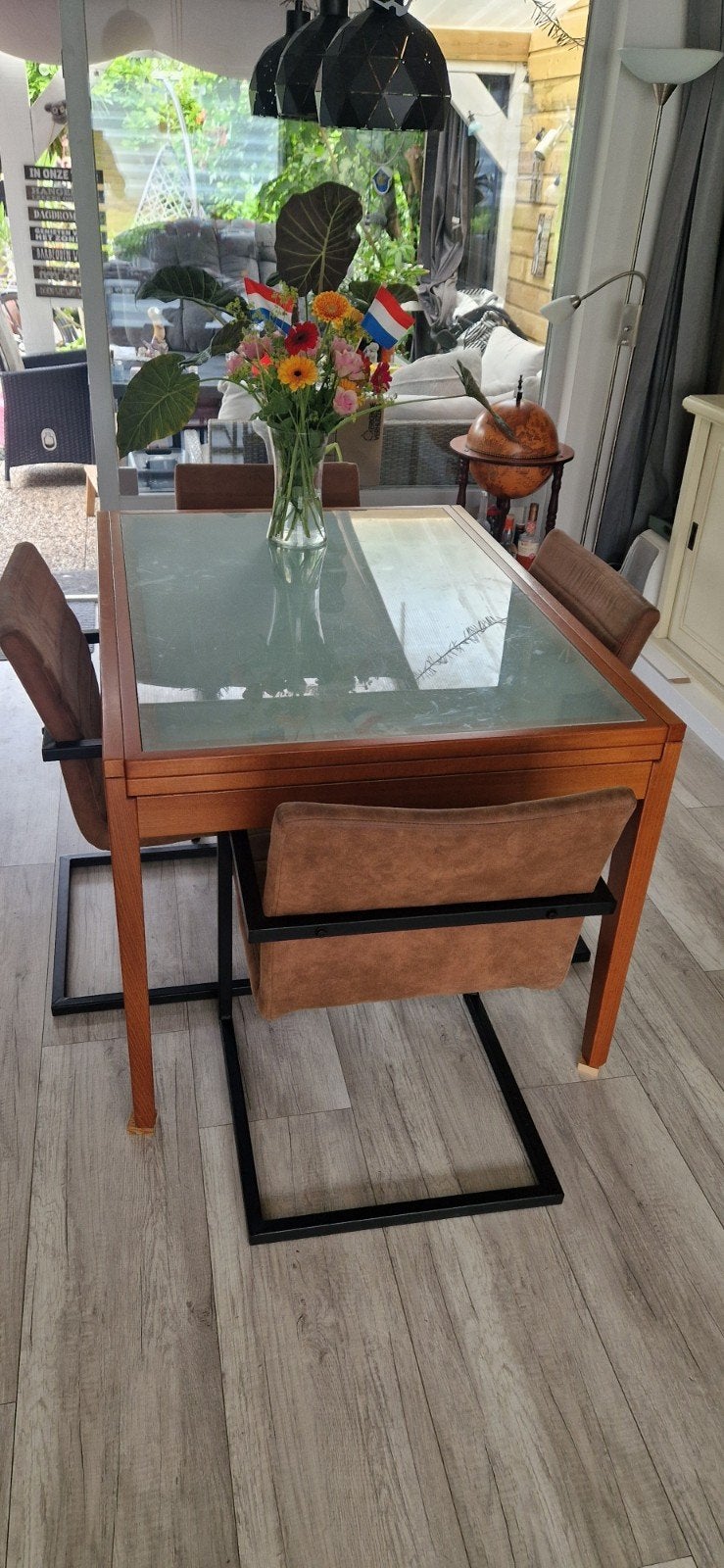 Calligaris uitschuifbare eettafel - 1.20m tot 2.40m, Huis en Inrichting, Tafels | Eettafels, Gebruikt, 50 tot 100 cm, 200 cm of meer