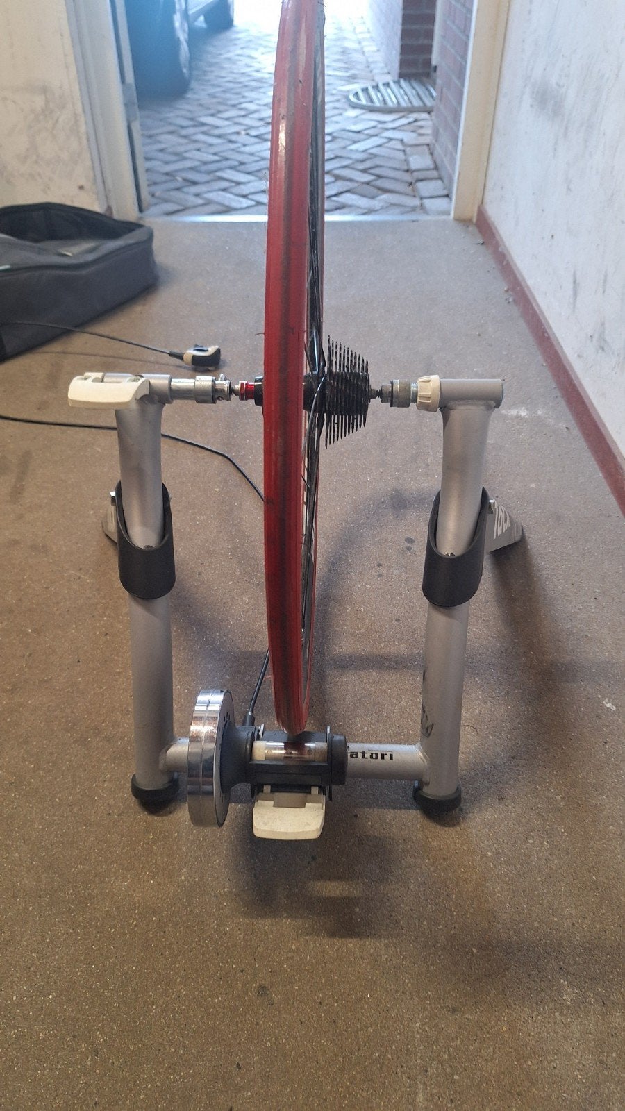 Tacx fietstrainer met voorwielsteun en opbergtas, Gebruikt, Racefiets, Overige typen, Staal