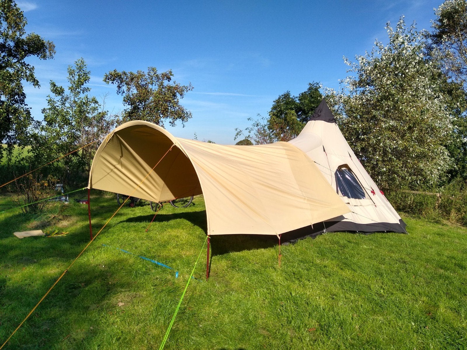 Robens Kiowa Tipi Tent Complete set, Ophalen of Verzenden, Zo goed als nieuw, Tot en met 6