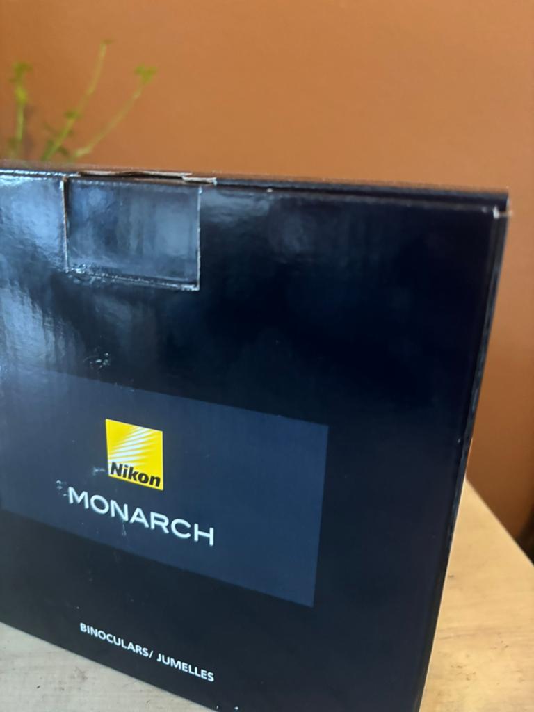 Nikon Monarch M5 8x42 ED Verrekijker - Nooit Gebruikt, Dakkant (recht), Nieuw, Ophalen of Verzenden, 8 tot 12x