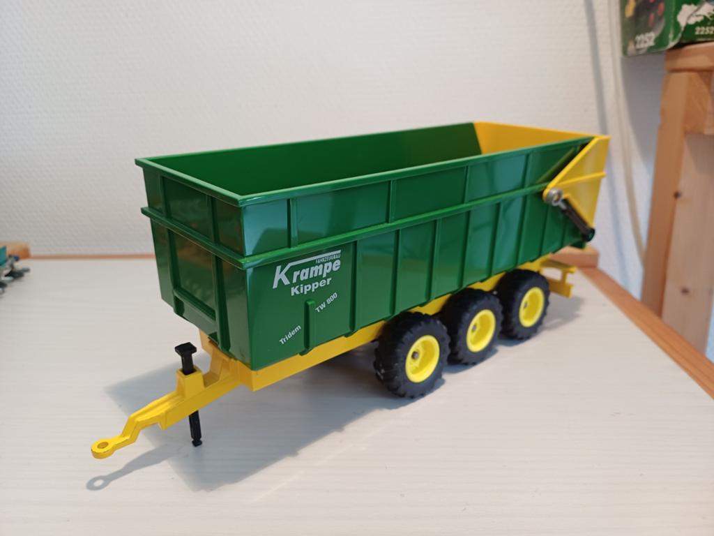 Britains Siku Krampe 3 assige kieper, Ophalen of Verzenden, Zo goed als nieuw, Tractor of Landbouw, Britains