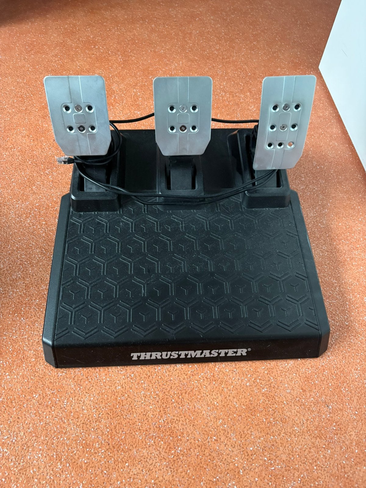 Foto 4 van Thrustmaster T300 race set met Ferrari F1 stuur