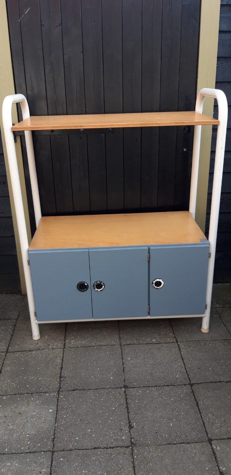 Tv kast uit de jaren 70 Met robuste ronde buizen Frame, Gebruikt, 100 tot 150 cm, 100 tot 150 cm, 25 tot 50 cm