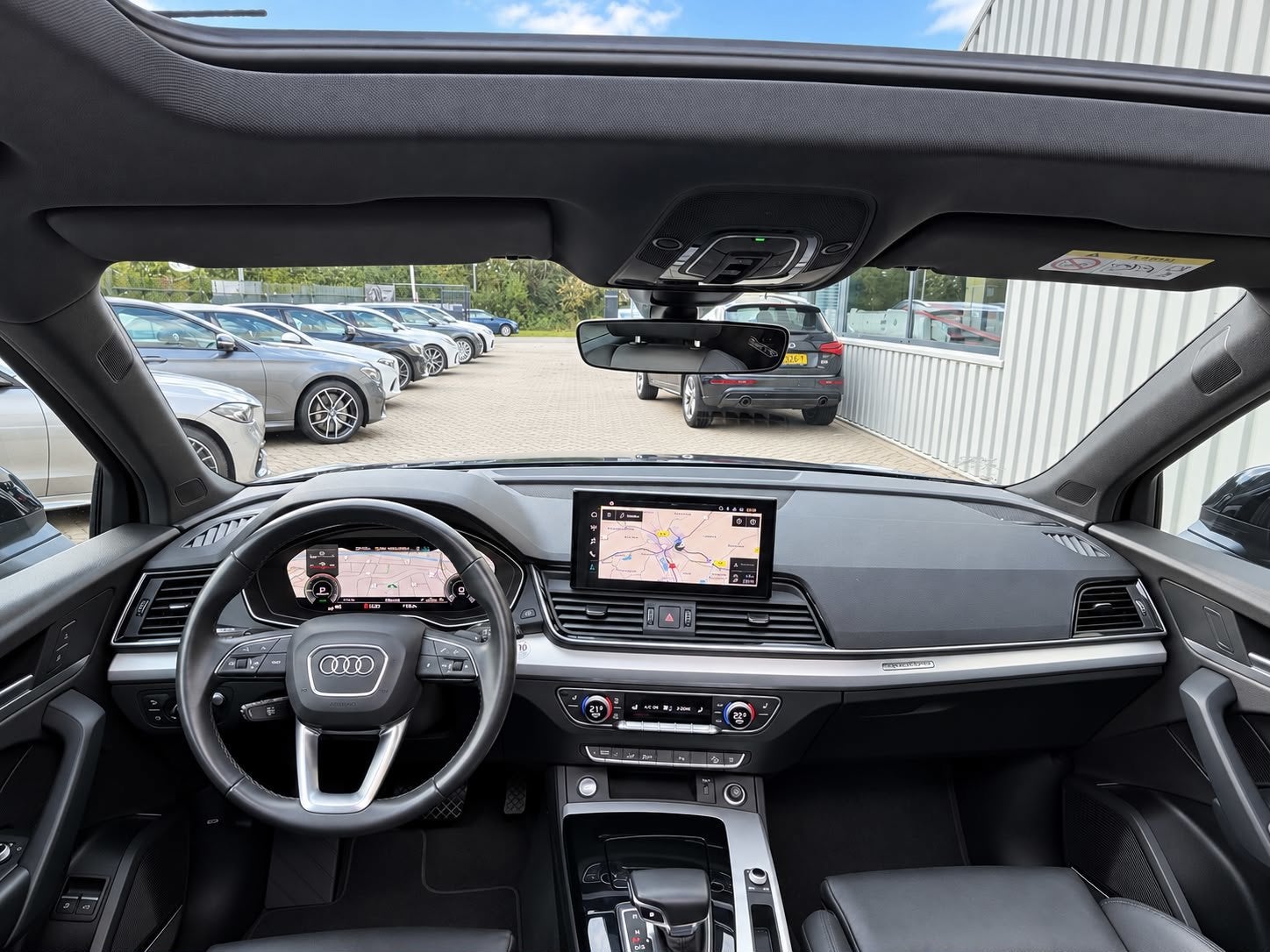 Audi Q5 Sportback 55 TFSI e 367 PK S Edition S-line Panorama, Auto's, Automaat, Dealer onderhouden, Gebruikt, 4 cilinders