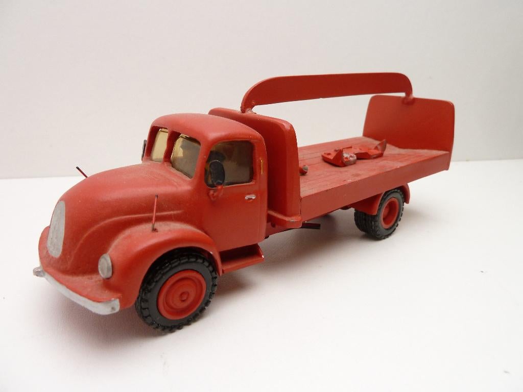 Magirus Deutz truck '' Kit Model '', Hobby en Vrije tijd, Modelauto's | 1:43, Verzenden, Gebruikt, Auto, Overige merken