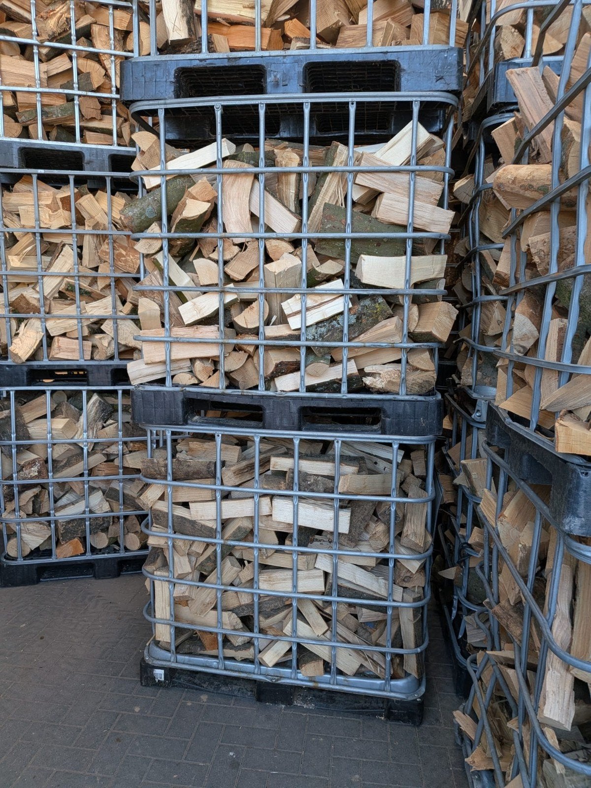 mix 2.4 kuub ess +2.4 kuub douglas voor €500 droog hout, 6 m³ of meer, Verzenden, Essenhout