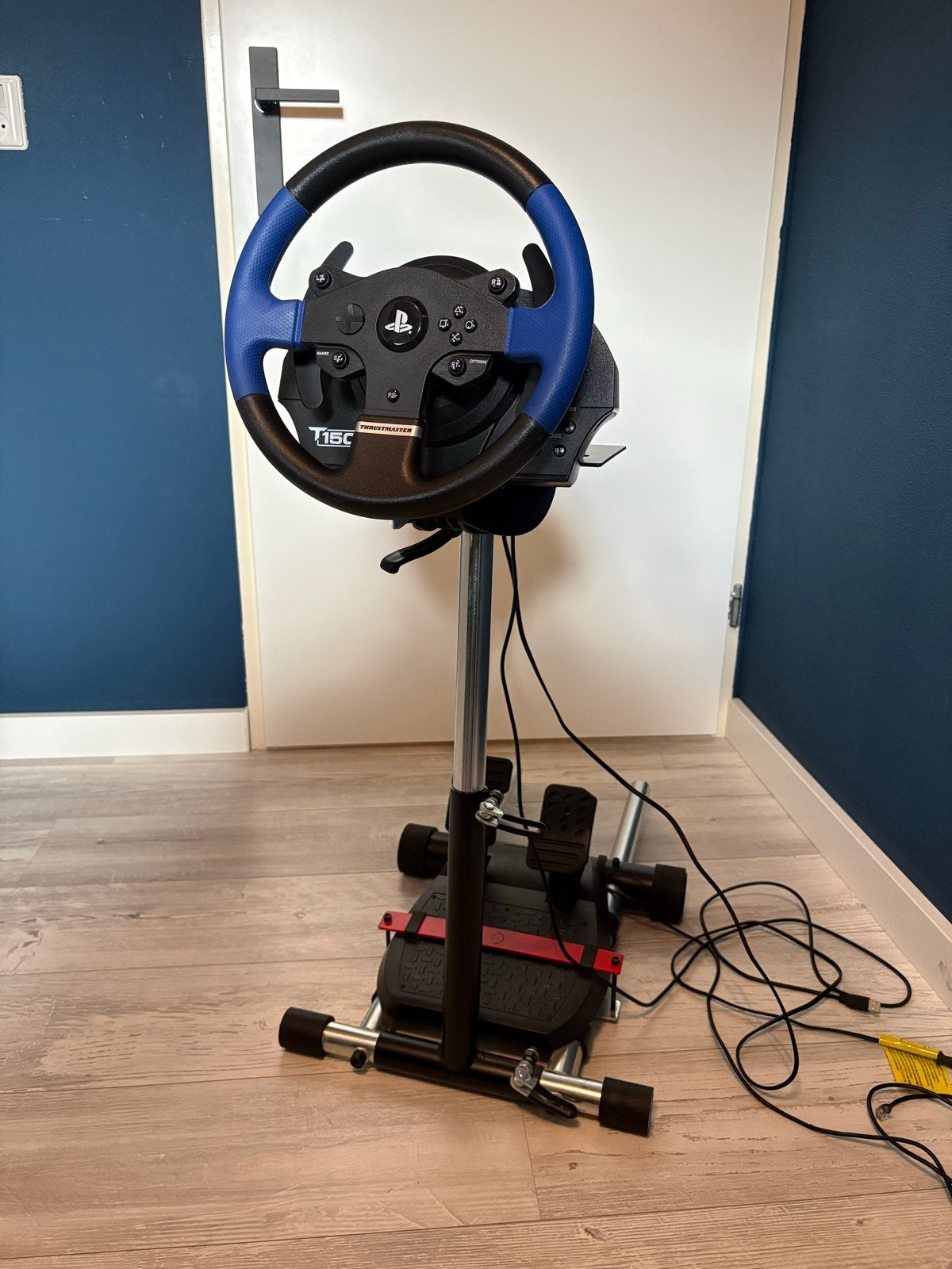 Thrustmaster T150 racestuur met pedalen en Wheel Stand Pro, Ophalen, Overige merken, Gebruikt