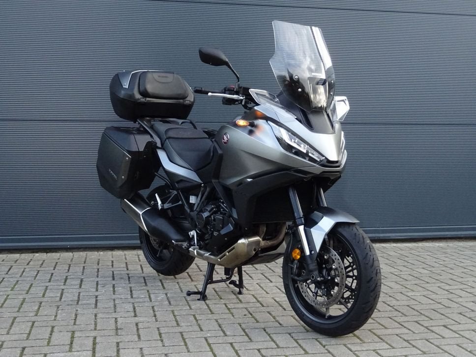 HONDA NT 1100 DCT 2022 NT1100 Automaat Koffers nette staat, Motoren, Motoren | Honda, 2 cilinders, HONDA, Motorrijbewijs A, Bedrijf