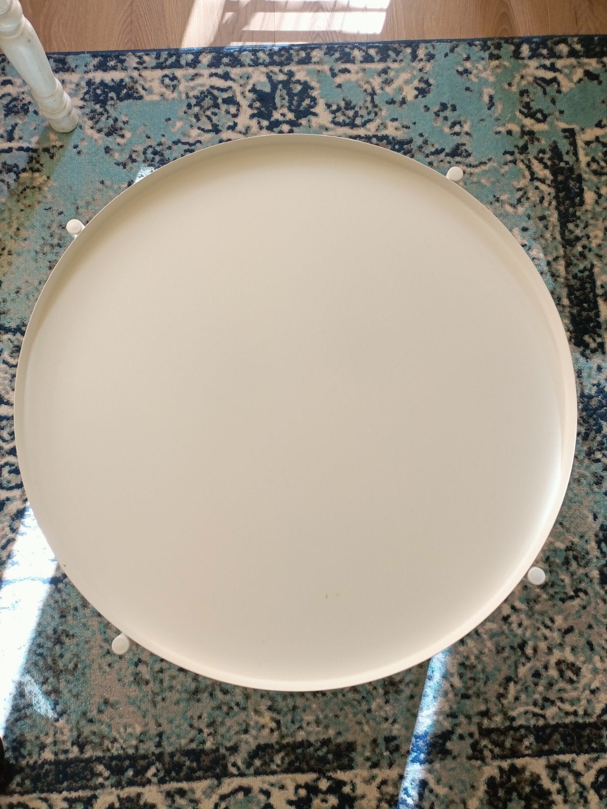 Ikea Witte ronde bijzettafel - Zo goed als nieuw, Huis en Inrichting, Tafels | Salontafels, Ophalen