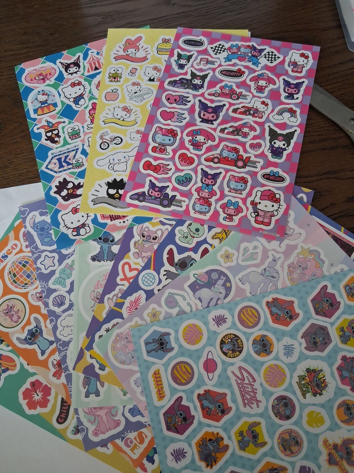 Sticker vellen Lilo & Stitch en Hello Kitty & Friends, Ophalen of Verzenden