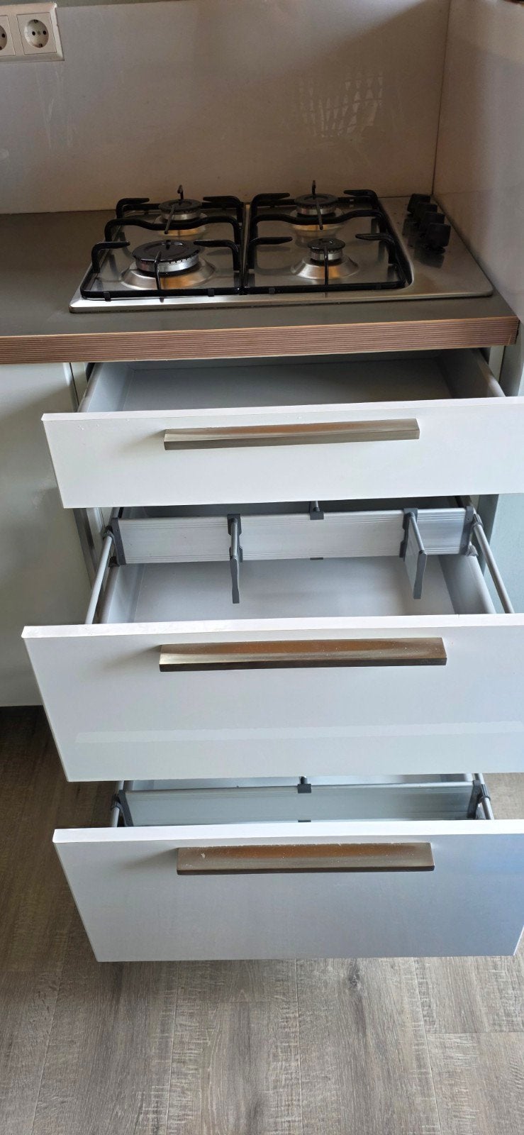 Keuken met inrichting, Huis en Inrichting, Ophalen, Gebruikt, Meerdere deuren, Overige houtsoorten