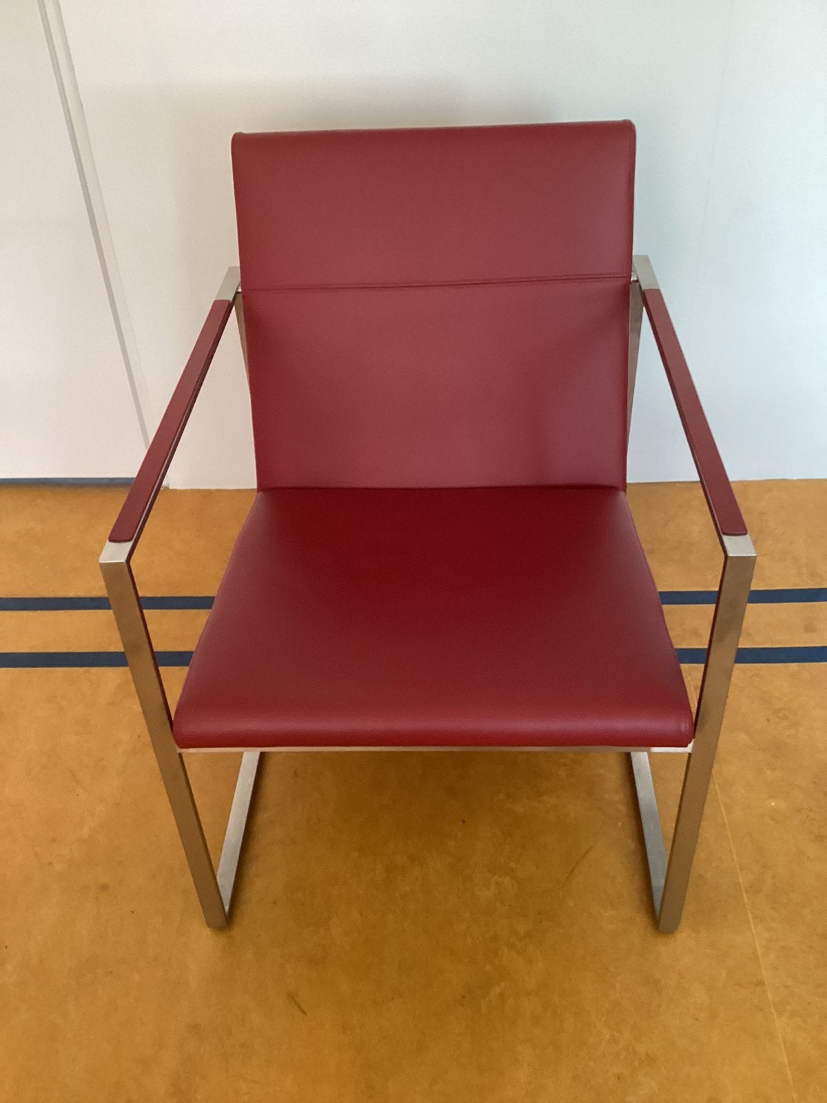 Arco Spine lederen fauteuil, Huis en Inrichting, Stoelen, Ophalen, Zo goed als nieuw, Rood, Eén