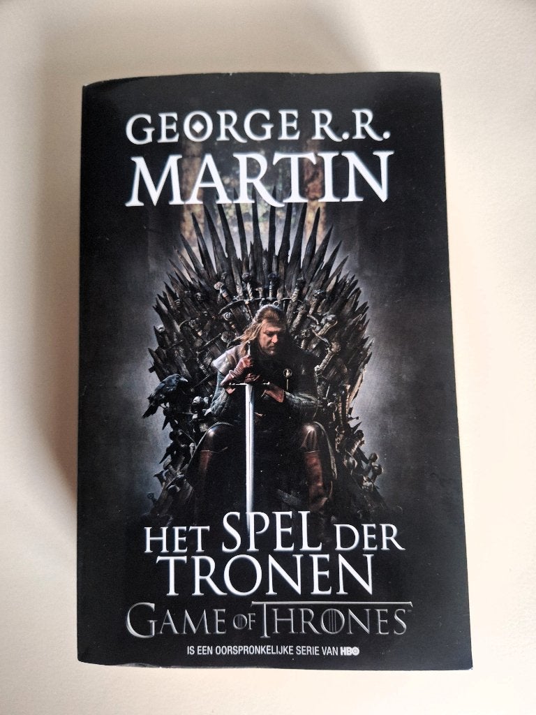Het Spel der Tronen - George R.R. Martin, Boeken, Ophalen of Verzenden, Zo goed als nieuw, George R.R. Martin