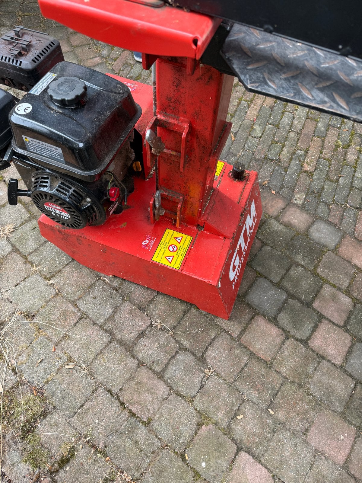 GTM Professional GTL7000 Houtklover, Ophalen