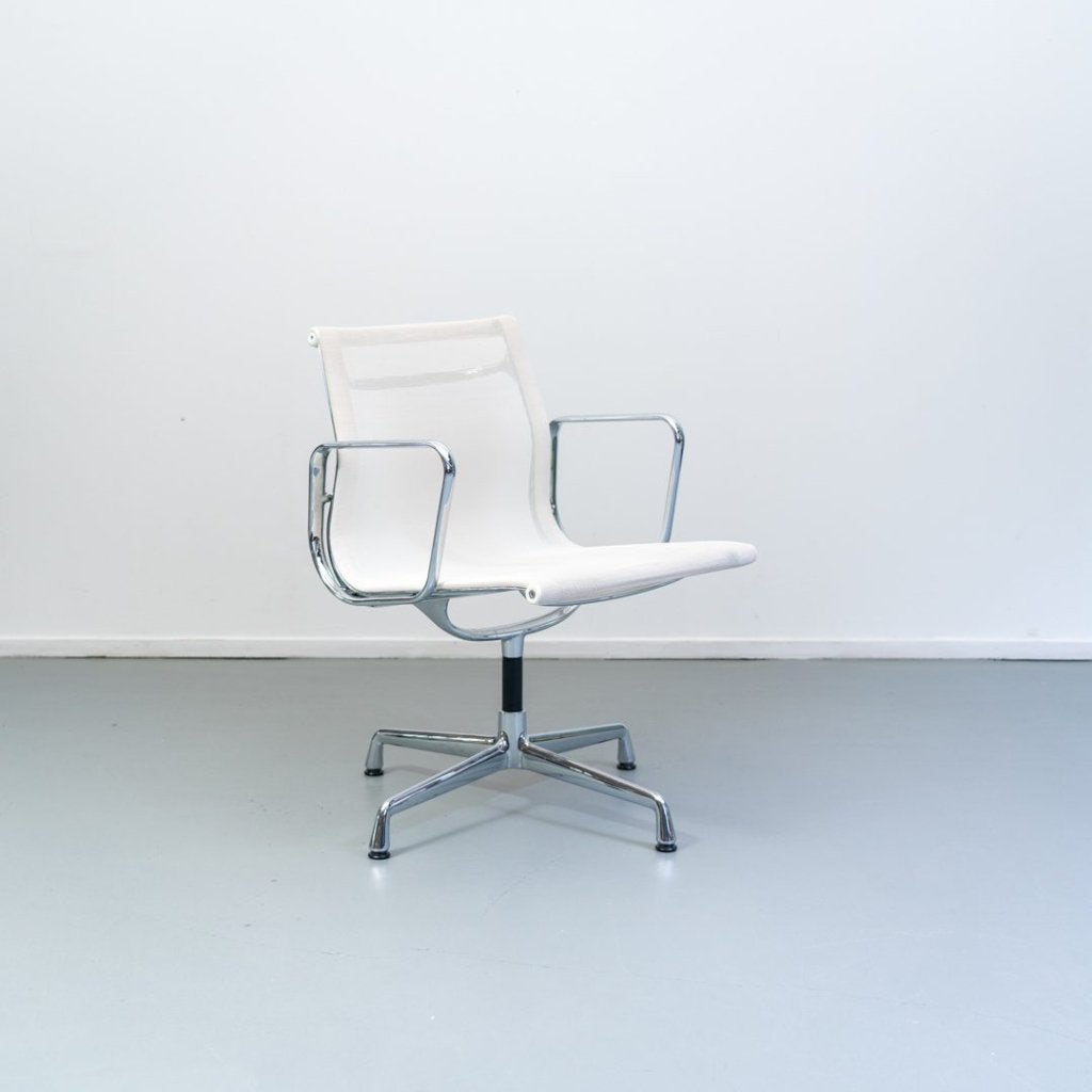 Vitra Eames EA 108 Stoel Wit Netweave - Chroom, Niet ingevuld, Zo goed als nieuw, Niet ingevuld, Niet ingevuld