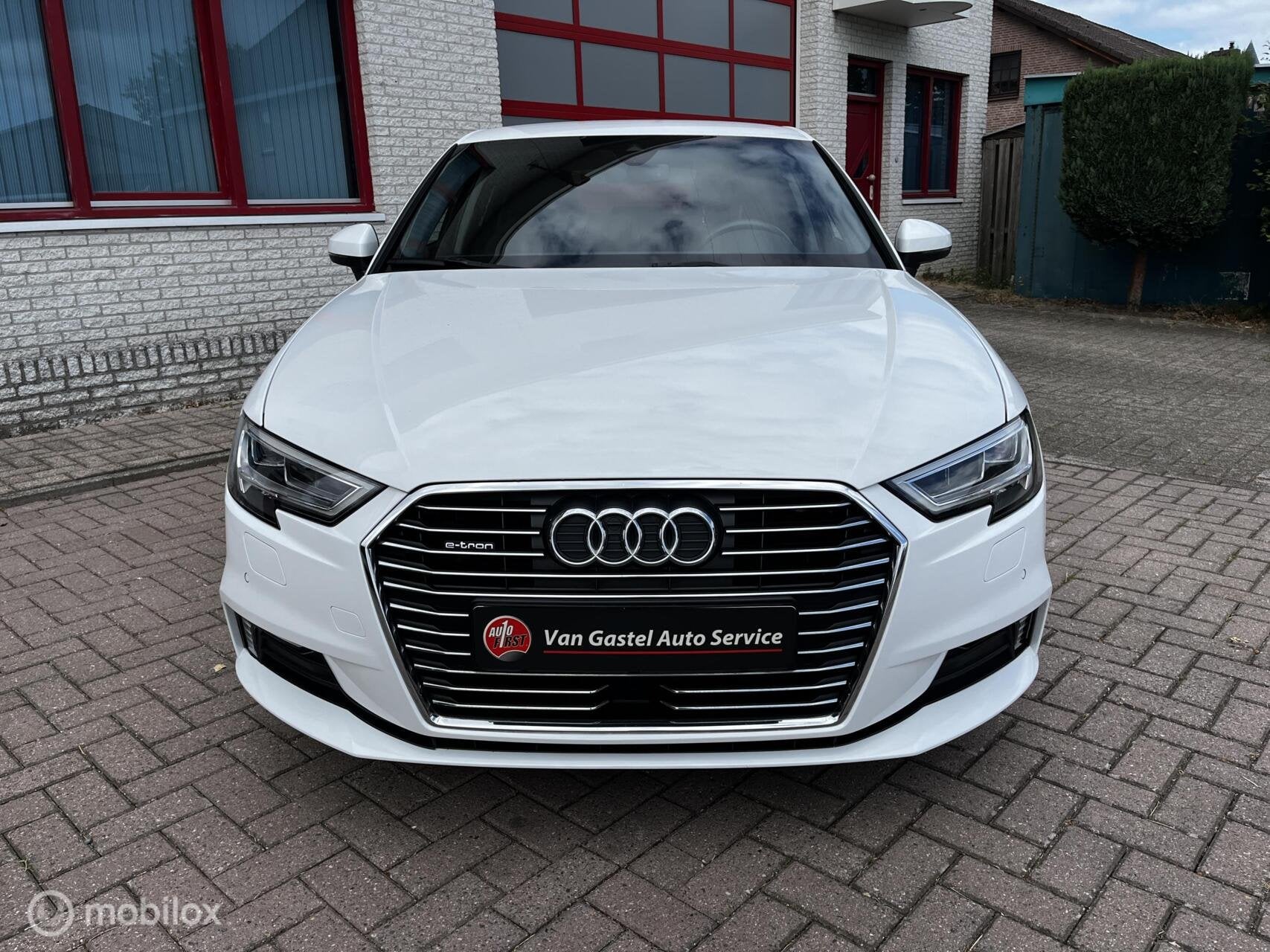 Audi A3 Sportback 1.4 e-tron NAVI/VIRTUAL/CLIMA/CRUISE, Auto's, Audi, Stof, Gebruikt, 4 cilinders, Wit