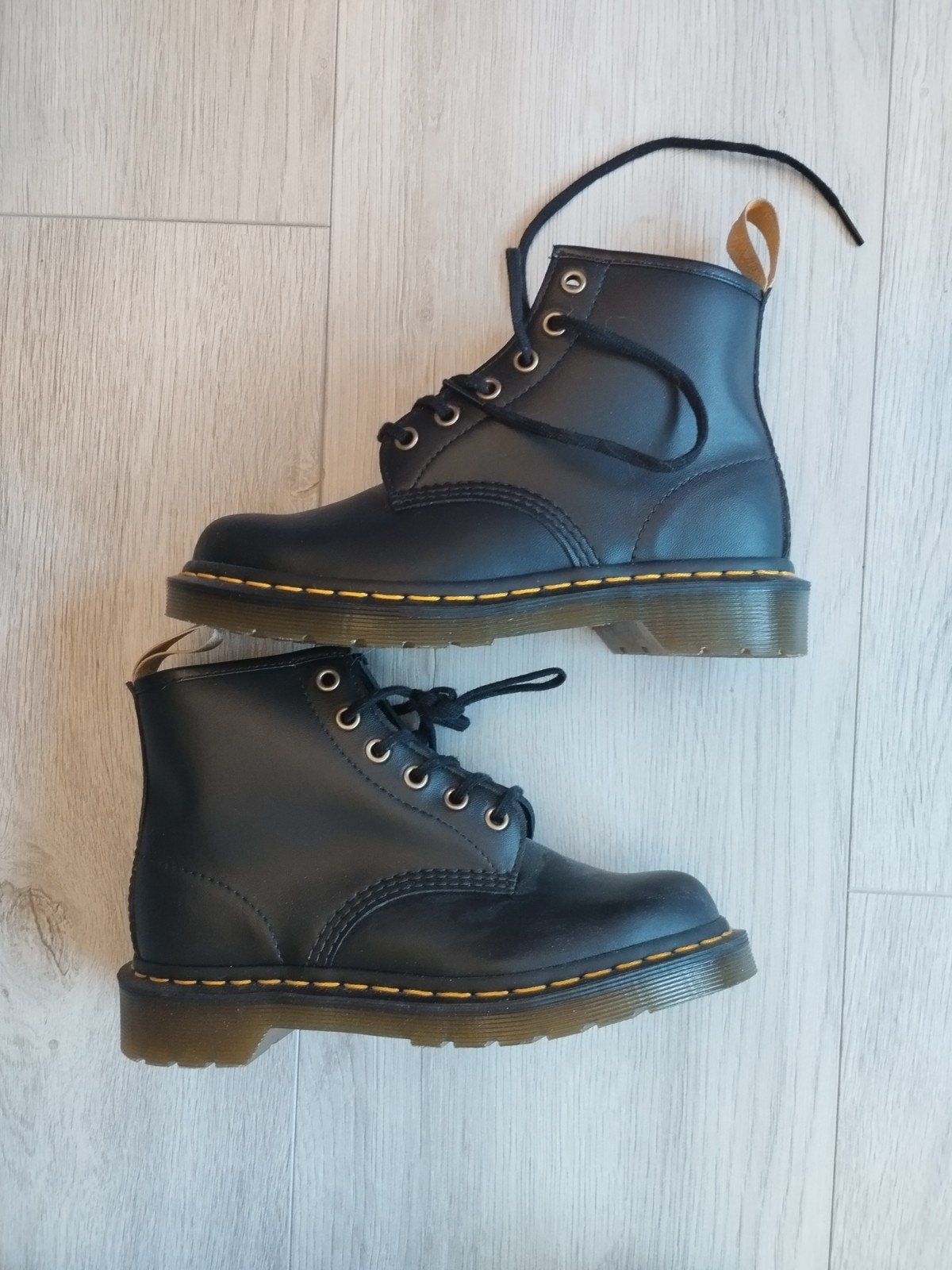 Dr. Martens laarzen maat 37, Kleding | Dames, Schoenen, Zwart, Lage of Enkellaarzen, Nieuw, Ophalen of Verzenden
