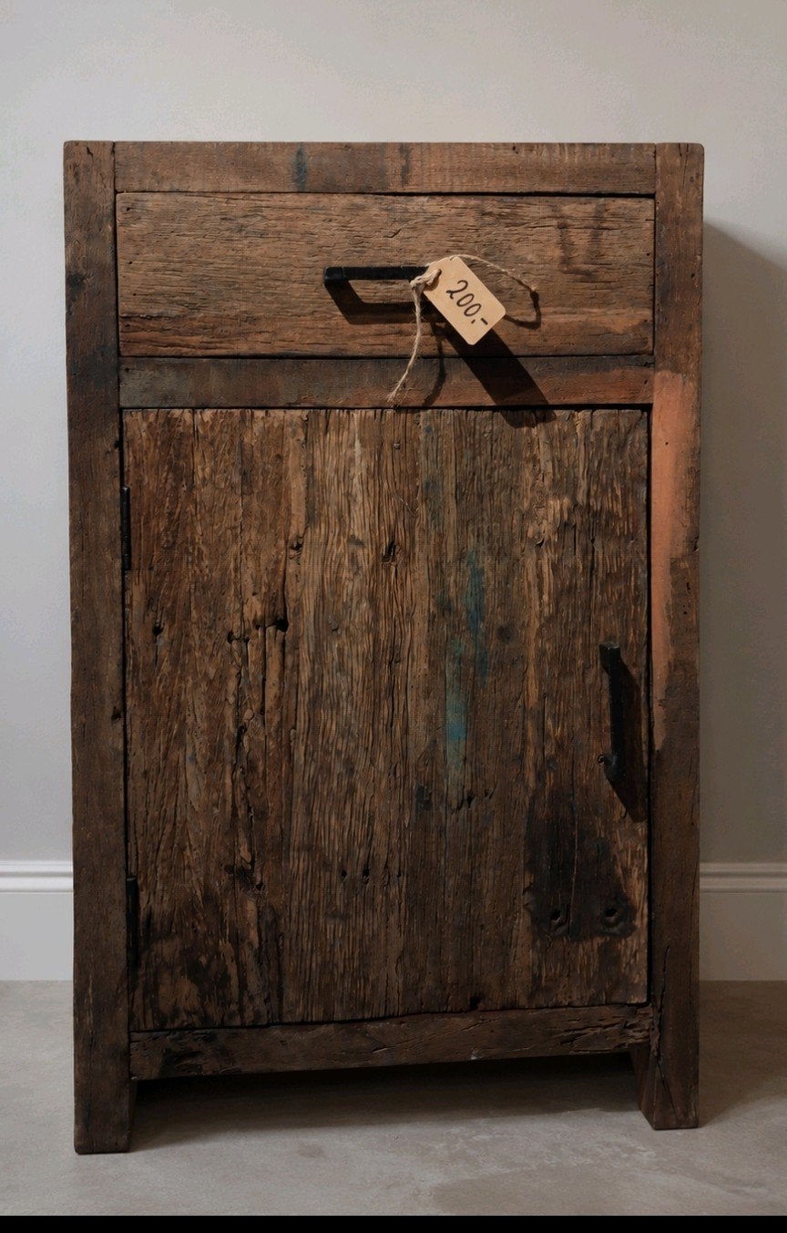 Truckwood kastje €200,- 
36,5x53cm 84cm hoog, Ophalen, Nieuw, Hout