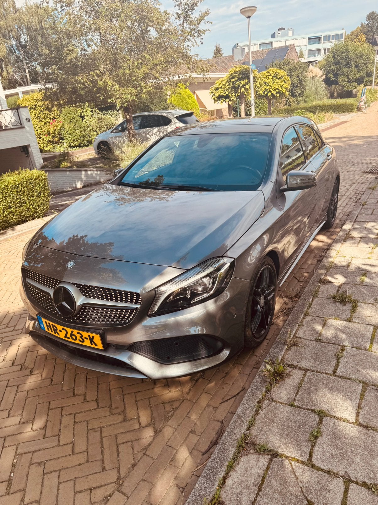 Mercedes-Benz A-Klasse A 180 Blueefficiency 122pk 7G-DCT, 1295 kg, 4 cilinders, 122 pk, 1200 kg