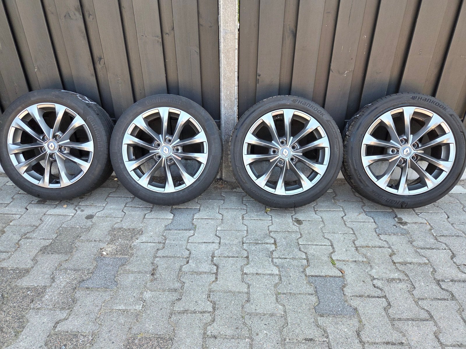 17" 205/50 Renault Megane velgen met zomerbanden, Auto-onderdelen, Gebruikt, Banden en Velgen, 17 inch, Personenwagen