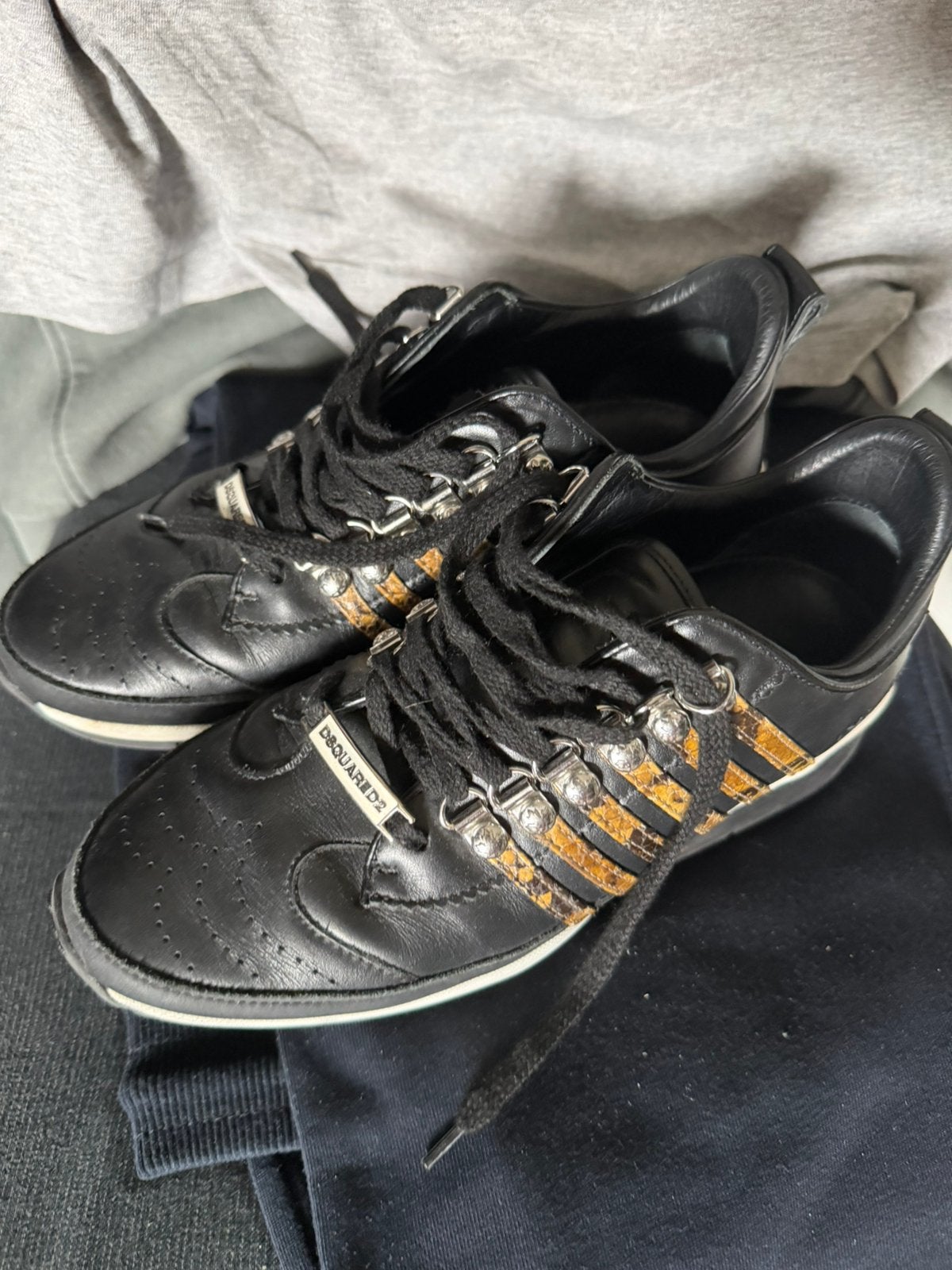 Mooie staat origineel Dsquared2 lederen sneakers maat 39, Kleding | Dames, Ophalen of Verzenden, Zwart, Sneakers of Gympen