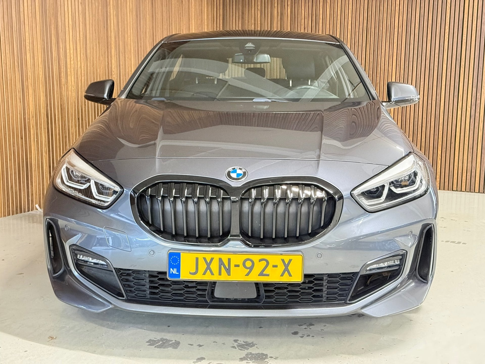 BMW 1-serie 116i - M - Sport -, Auto's, BMW, Gebruikt, Automatische klimaatregeling, Leder en Stof, Bedrijf