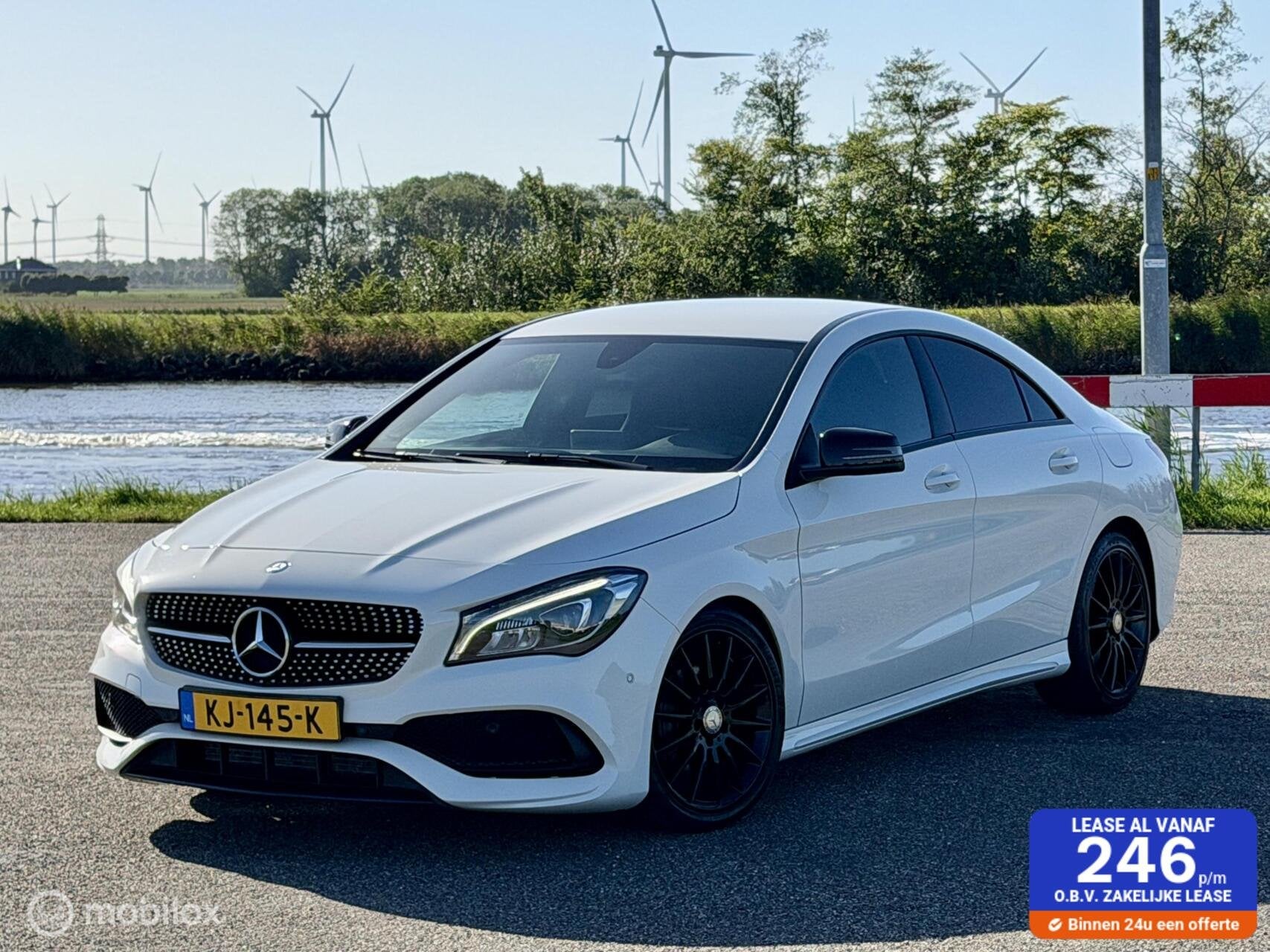 Mercedes CLA-klasse 180 Automaat AMG Night Edition Plus, Auto's, Mercedes-Benz, Voorwielaandrijving, Gebruikt, Euro 6, 715 kg