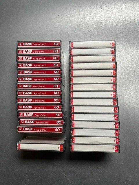 29 Sony en Basf normal position cassettebandjes, Cd's en Dvd's, Ophalen of Verzenden, Gebruikt, Overige genres, 26 bandjes of meer