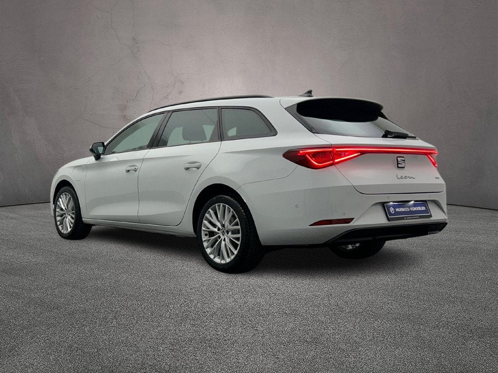 SEAT Leon Sportstourer, Auto's, Seat, Euro 6, 4 cilinders, 1700 kg, Te koop