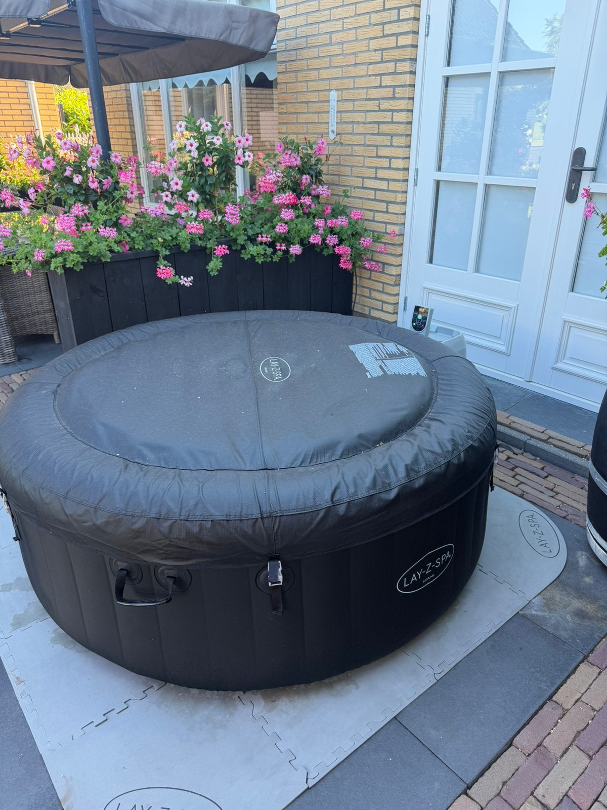 Opblaasbare jaccuzzi  als nieuw lay-z-spa miami, Ophalen, Zo goed als nieuw