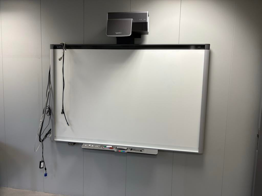 Smartboard UX60 Interactief Whiteboard met Projector, Ophalen, Smartboard, Overige resoluties, Gebruikt