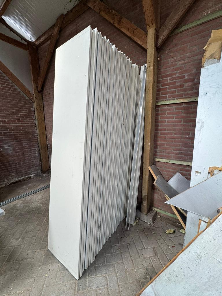 IJzeren wanddelen (geïsoleerd), Doe-het-zelf en Verbouw, Ophalen, Overige materialen, 4 tot 8 cm, Gebruikt