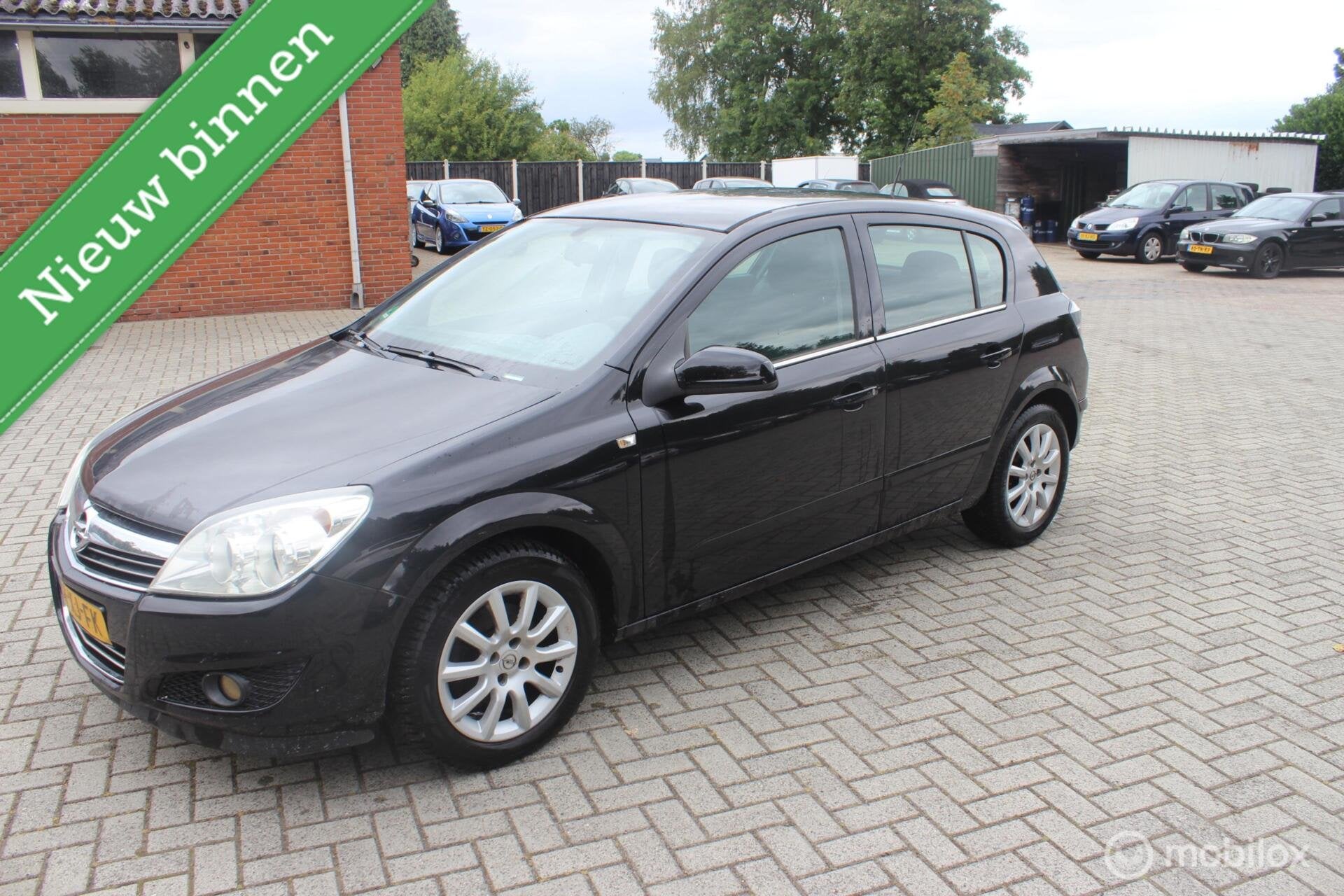 Opel Astra 1.4 Temptation, zo ingeruild zo weer mee, Gebruikt, 4 cilinders, Bedrijf, Handgeschakeld