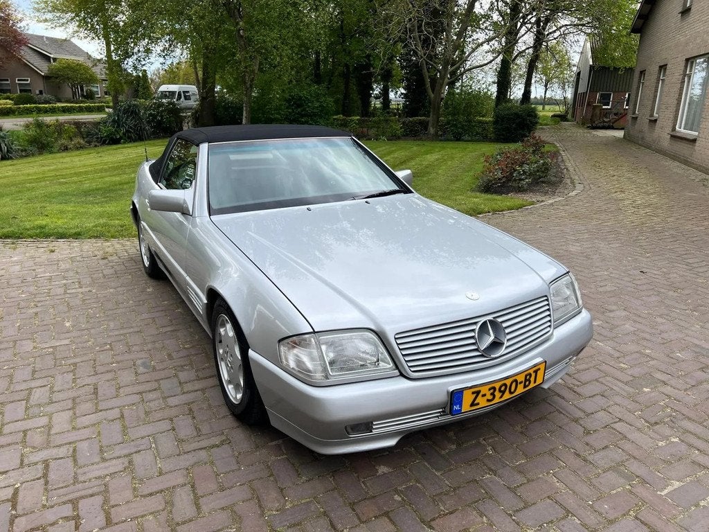 Mercedes-Benz SL-Klasse 300 SL cabrio 123750km (bj 1992), Auto's, Oldtimers, Zwart, 190 pk, Cabriolet, Bedrijf