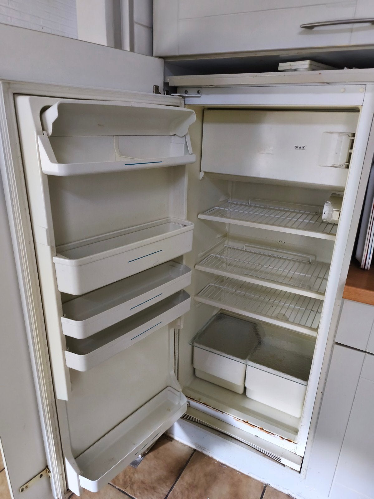 Gebruikte koelkast met vriesvak - Ideaal voor kleine ruimtes, Witgoed en Apparatuur, Koelkasten en IJskasten, Gebruikt, 120 tot 140 cm