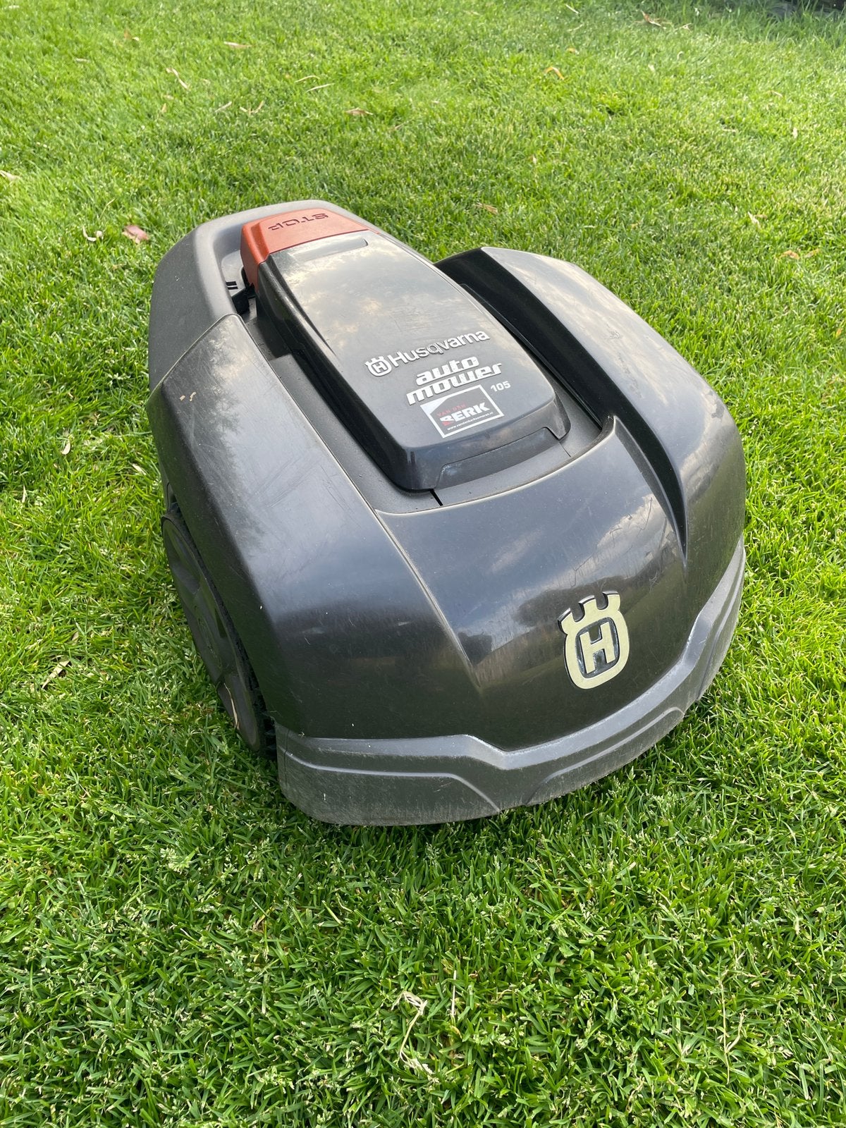 Robotmaaier Husqvarna 105 automower, Ophalen, Gebruikt, 20 tot 25 cm