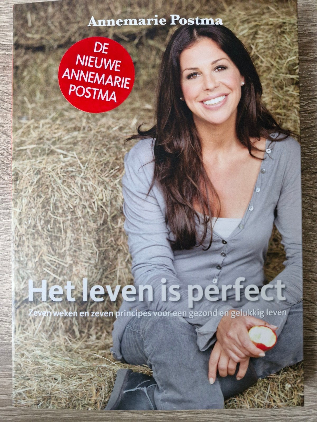 Annemarie Postma - Het leven is perfect, Ophalen of Verzenden, Zo goed als nieuw, Annemarie Postma