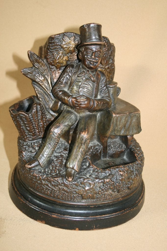 Antiek terracotta beeld zittende heer sigarenstandaard, Antiek en Kunst, Ophalen of Verzenden