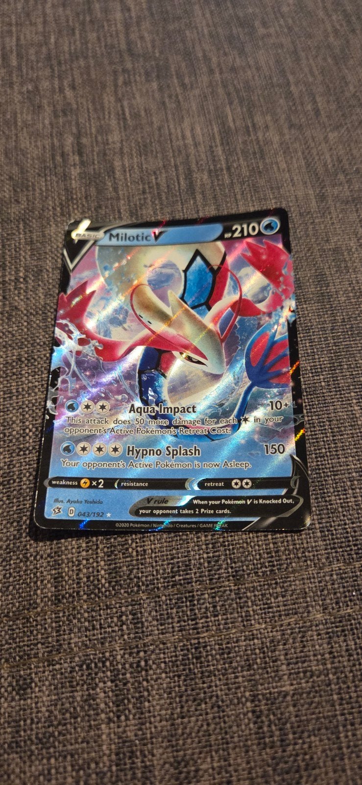 Milotic V Pokémon Kaart 043/192 - Zo goed als nieuw, Ophalen of Verzenden, Zo goed als nieuw, Losse kaart, Foil